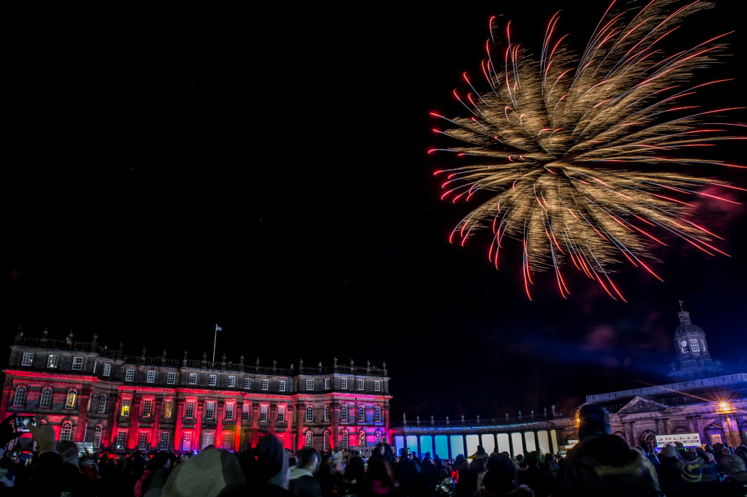 Hopetoun Estate held their eight annual firework display on Saturday, 4th November. In Pic..........  (c) Wullie Marr Photography