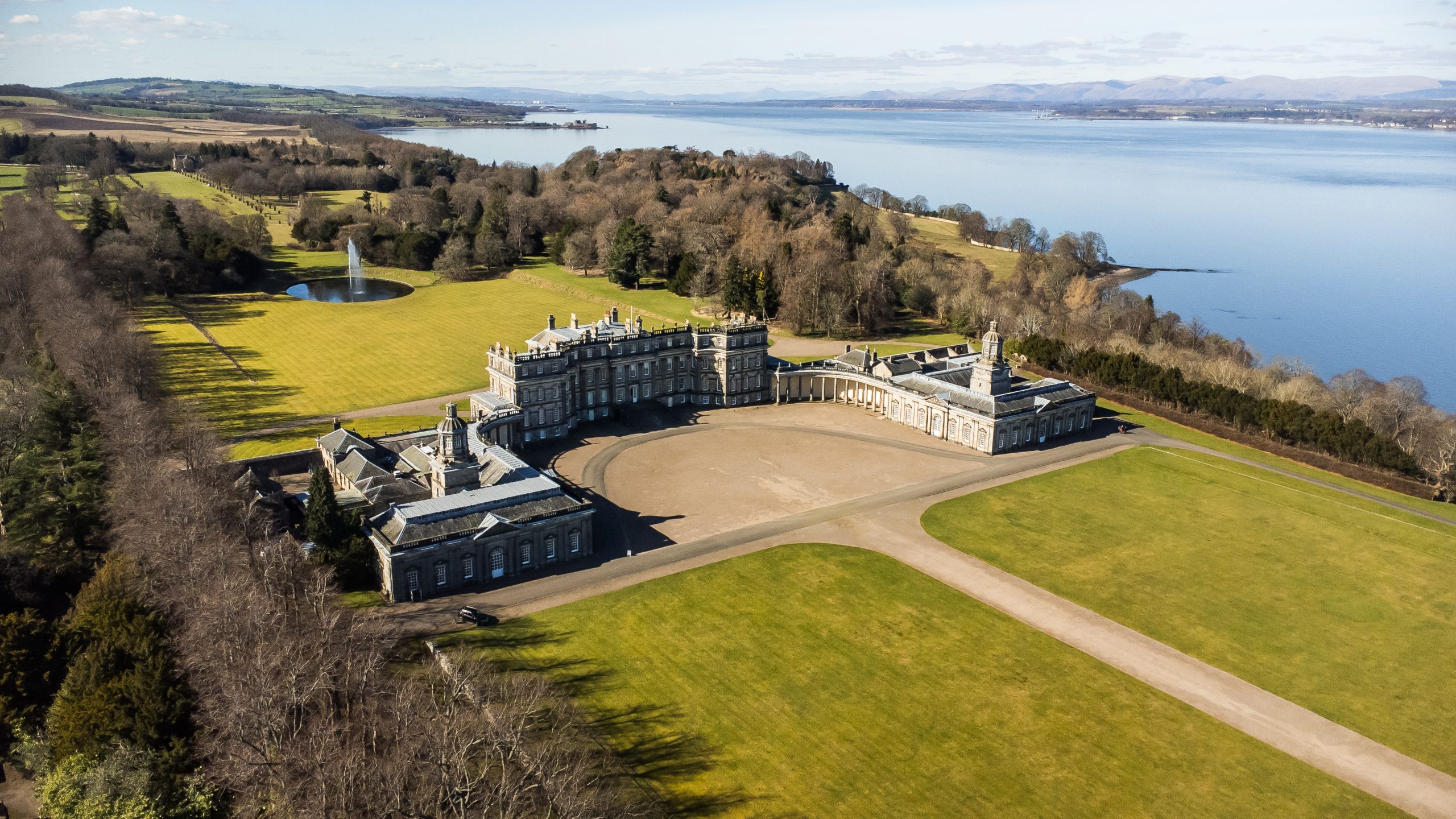 Hopetoun House